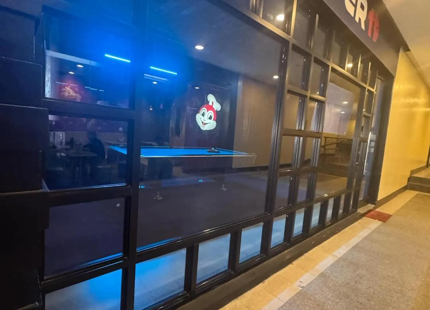 Cozy Staycation Venice With Balcony Mckinley Near Bgc Manila Apartment